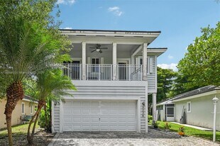 3228 SE 3rd Dr in Homestead, FL - Building Photo