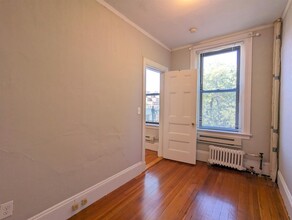 56 JFK St, Unit 12 in Cambridge, MA - Building Photo - Building Photo