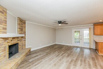 7724 Whirlwind Dr in Fort Worth, TX - Building Photo - Building Photo