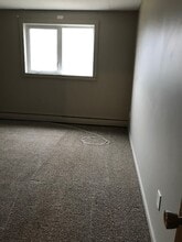 2945 Avonhurst Dr in Regina, SK - Building Photo - Building Photo