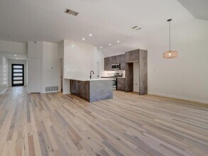13022 Staton Dr in Austin, TX - Building Photo - Building Photo