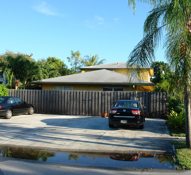 1637 NE 5th St in Fort Lauderdale, FL - Building Photo - Building Photo