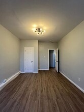 54 Stegman St, Unit 3 in Jersey City, NJ - Foto de edificio - Building Photo