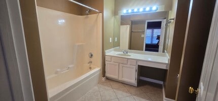 3313 Fort Harrods Ct in Lexington, KY - Building Photo - Building Photo