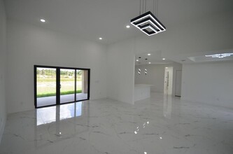 1234 Bermar St in Ft. Myers, FL - Building Photo - Building Photo