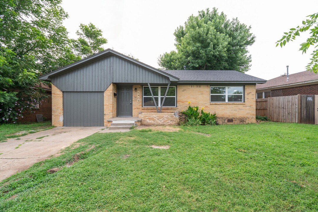 5408 S Youngs Pl in Oklahoma City, OK - Building Photo