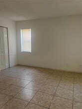 725 NW 103rd Terrace in Pembroke Pines, FL - Building Photo - Building Photo