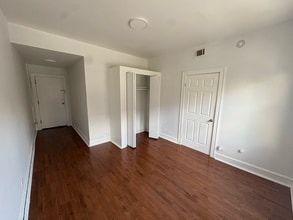 5235 N Damen Ave in Chicago, IL - Building Photo - Building Photo