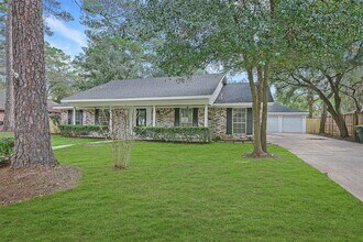 27210 Wells Ln in Conroe, TX - Foto de edificio - Building Photo