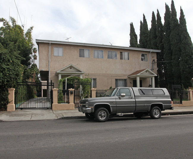 1744 N Van Ness Ave in Los Angeles, CA - Building Photo - Building Photo