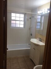 12 Colonial Village Dr in Arlington, MA - Building Photo - Building Photo