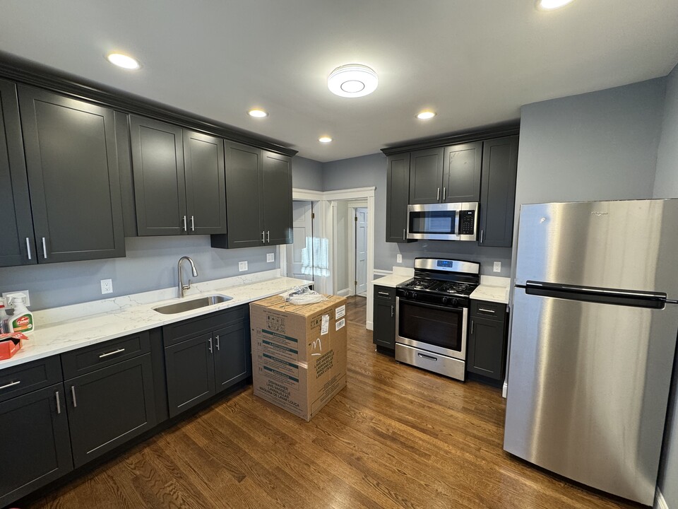 25 Forest St, Unit #1 in Boston, MA - Building Photo