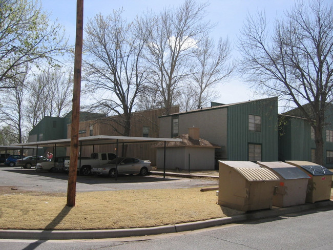 Heritage House Apartments in Elk City, OK - Building Photo - Building Photo