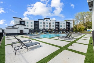 The Vine in Lynchburg, VA - Building Photo