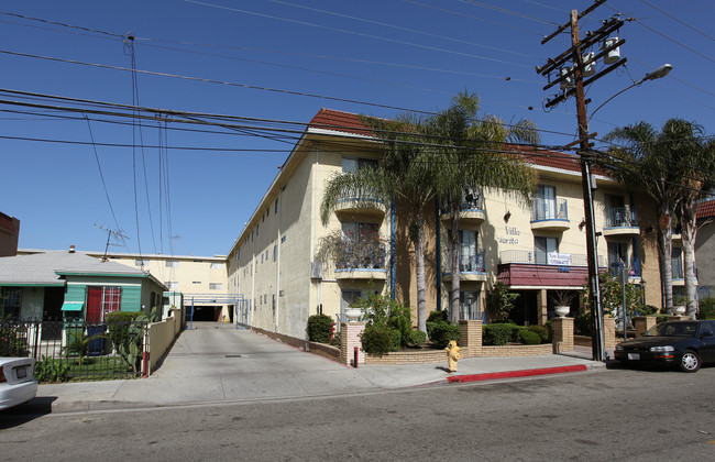 Villa Fiorita in Hawthorne, CA - Foto de edificio - Building Photo