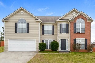 5488 Vanity Joys Ln in Ellenwood, GA - Building Photo