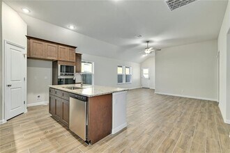 208 Evening Star Ln in Georgetown, TX - Building Photo - Building Photo