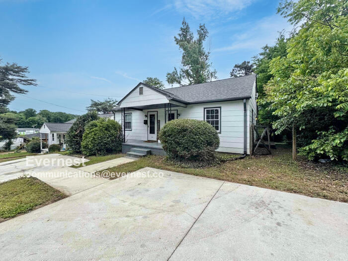 1141 W Bank St in Winston-Salem, NC - Building Photo