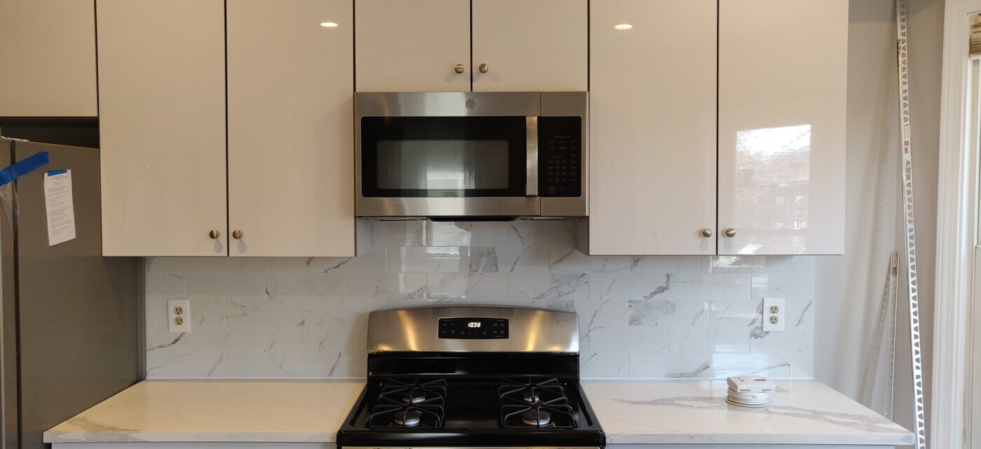 44 Long Ave, Unit 1 in Boston, MA - Building Photo