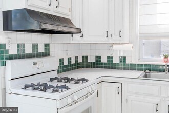 209 Elm Ave in Glenside, PA - Building Photo - Building Photo