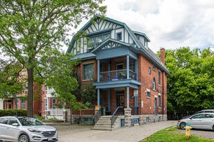 301 Wilbrod St Apartments