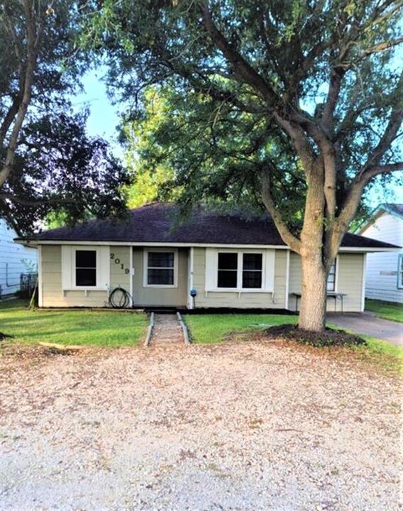 2019 N Avenue H in Freeport, TX - Building Photo