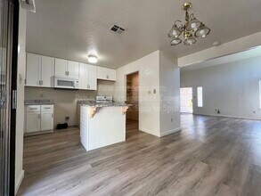 5876 Alexandria Pl in Stockton, CA - Building Photo - Building Photo