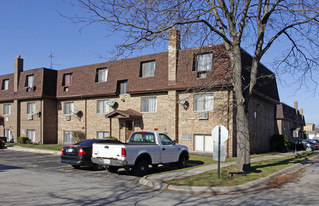 525 W Dempster St Apartments