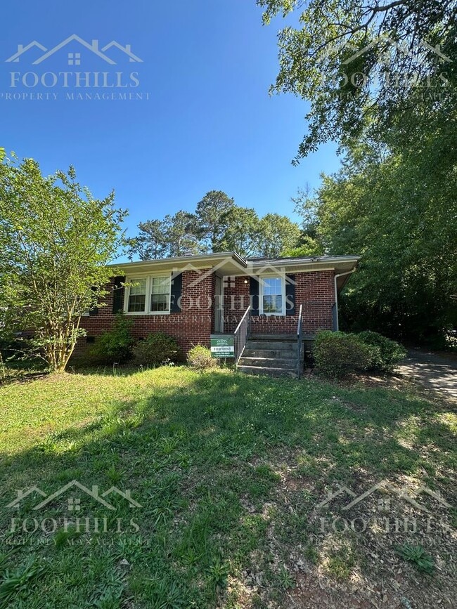 2215 Bellview Rd in Anderson, SC - Building Photo - Building Photo