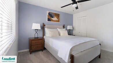 1000 Marlin Lakes Cir, Unit 324 in Sarasota, FL - Building Photo - Building Photo