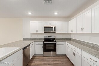 1610 W Laguna Dr in Coolidge, AZ - Building Photo - Building Photo