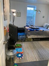 133 Chiswick Rd, Unit B in Boston, MA - Foto de edificio - Building Photo