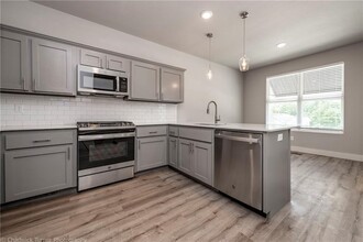 1518 N Gregg Ave in Fayetteville, AR - Building Photo - Building Photo
