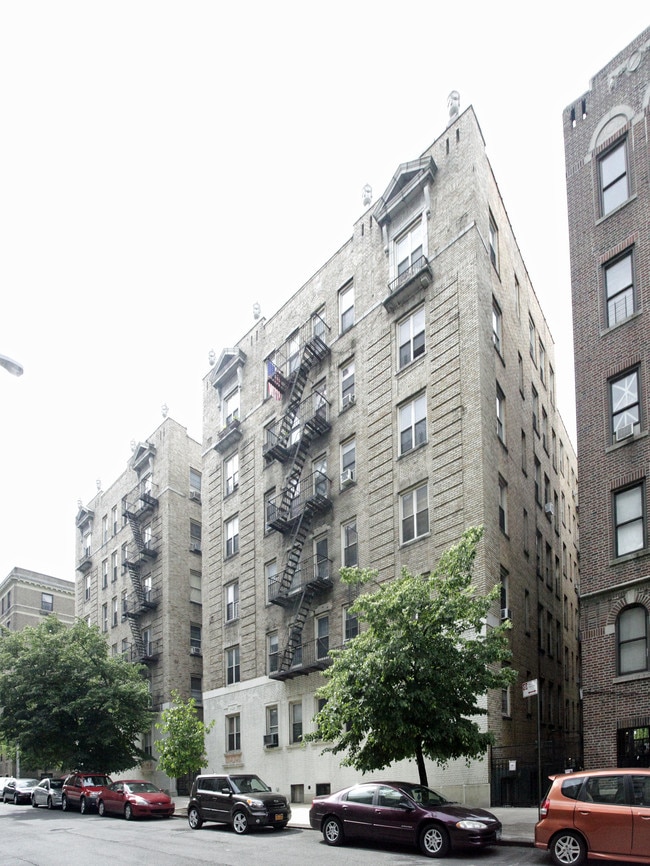 4 South Pinehurst Avenue in New York, NY - Building Photo - Building Photo