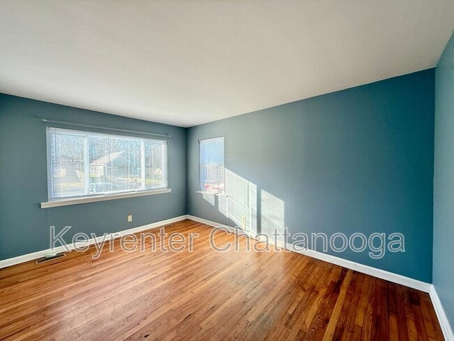 221 Robert E Lee St in Fort Oglethorpe, GA - Building Photo - Building Photo