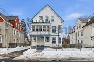 62 Rowe Ave in Hartford, CT - Building Photo
