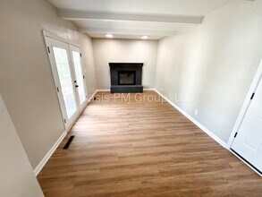 3748 Gairlock Dr in Columbus, OH - Foto de edificio - Building Photo