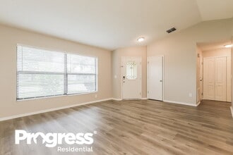 1401 Glenmere Dr in Brandon, FL - Building Photo - Building Photo