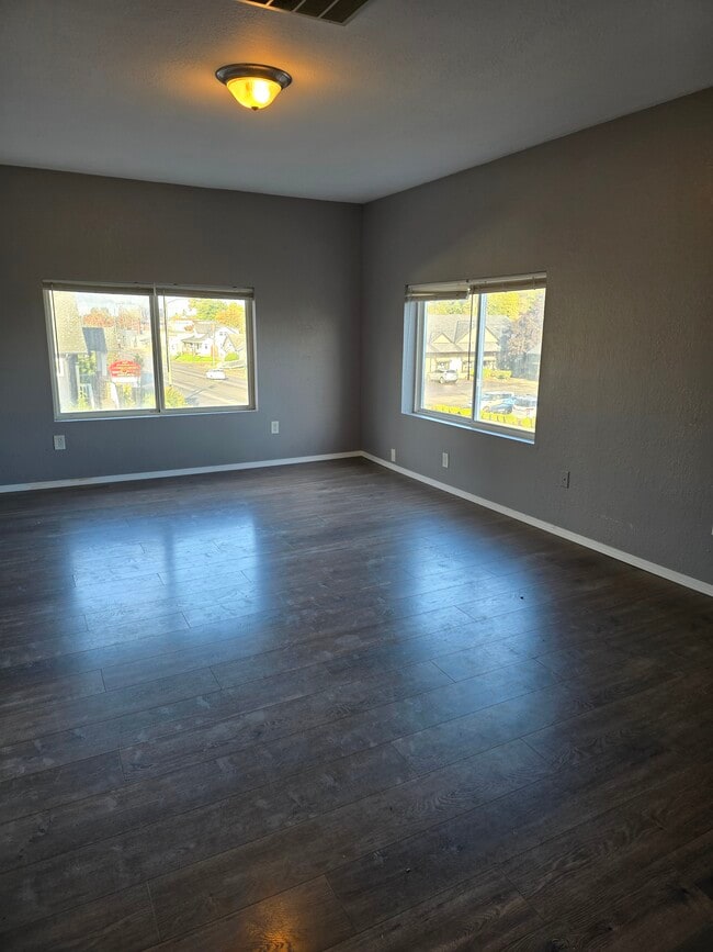 3310 6th Ave, Unit 2 in Tacoma, WA - Foto de edificio - Building Photo