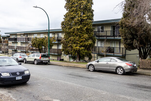 Lakewood Heights Apartments