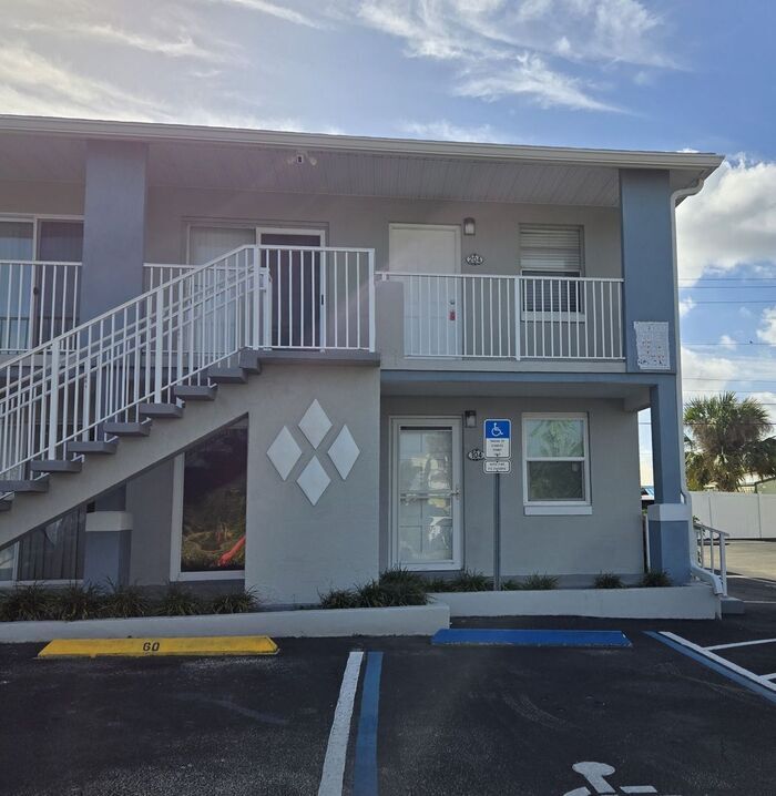 432 Auburn Dr in Daytona Beach, FL - Building Photo