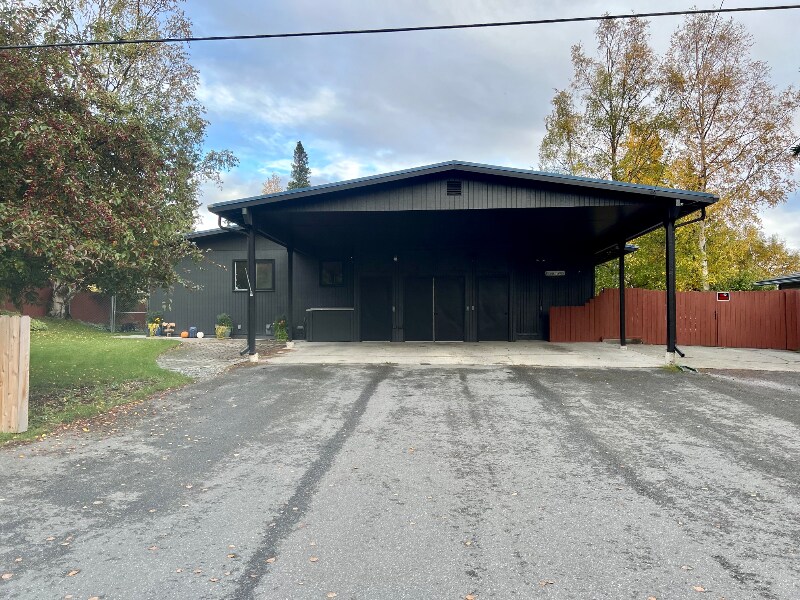 7721 Arlene St in Anchorage, AK - Building Photo