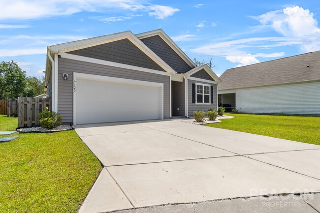 9120 St Thomas Ct in Wilmington, NC - Building Photo - Building Photo