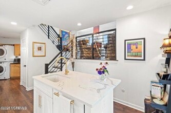 85 Tower Hill Dr in Red Bank, NJ - Building Photo - Building Photo