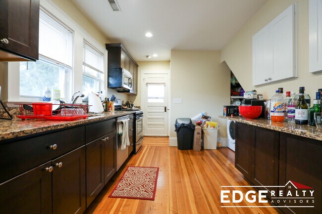 12 Matchett St, Unit 2 in Boston, MA - Building Photo - Building Photo