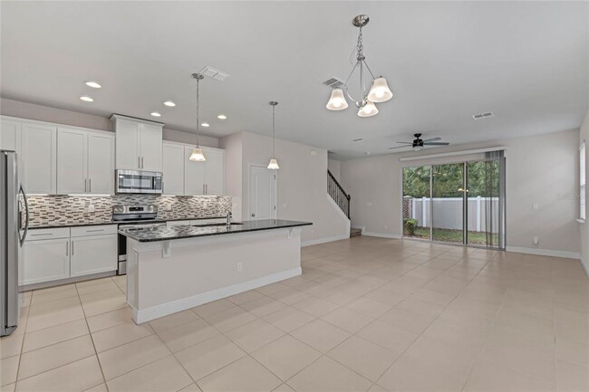 569 Bethesda Ct in Oviedo, FL - Building Photo - Building Photo