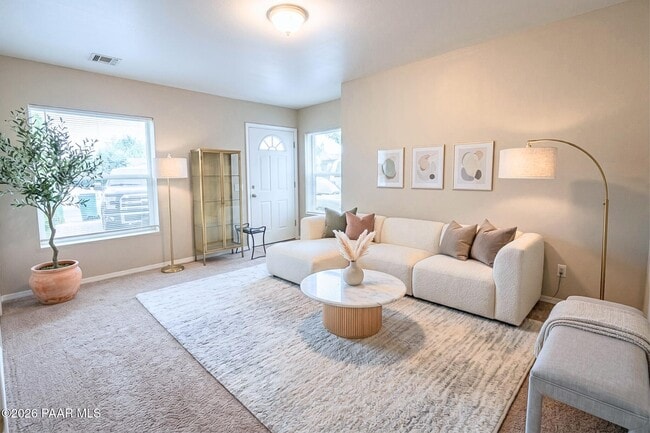 8430 E Leigh Dr in Prescott Valley, AZ - Building Photo - Building Photo