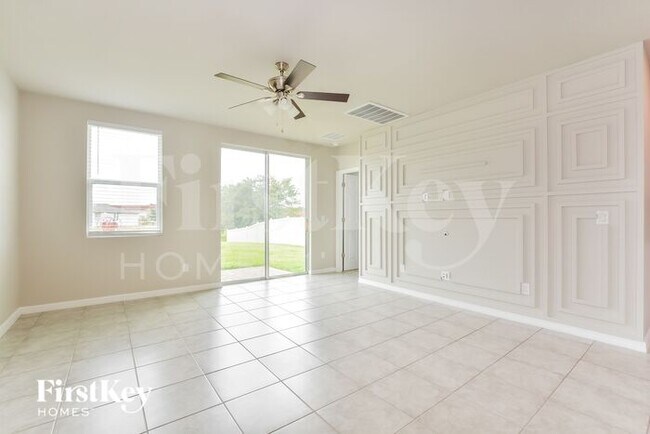 4007 Pucolo Way in Davenport, FL - Building Photo - Building Photo