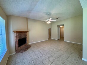 804 Old Lorena Rd in Lorena, TX - Building Photo - Building Photo