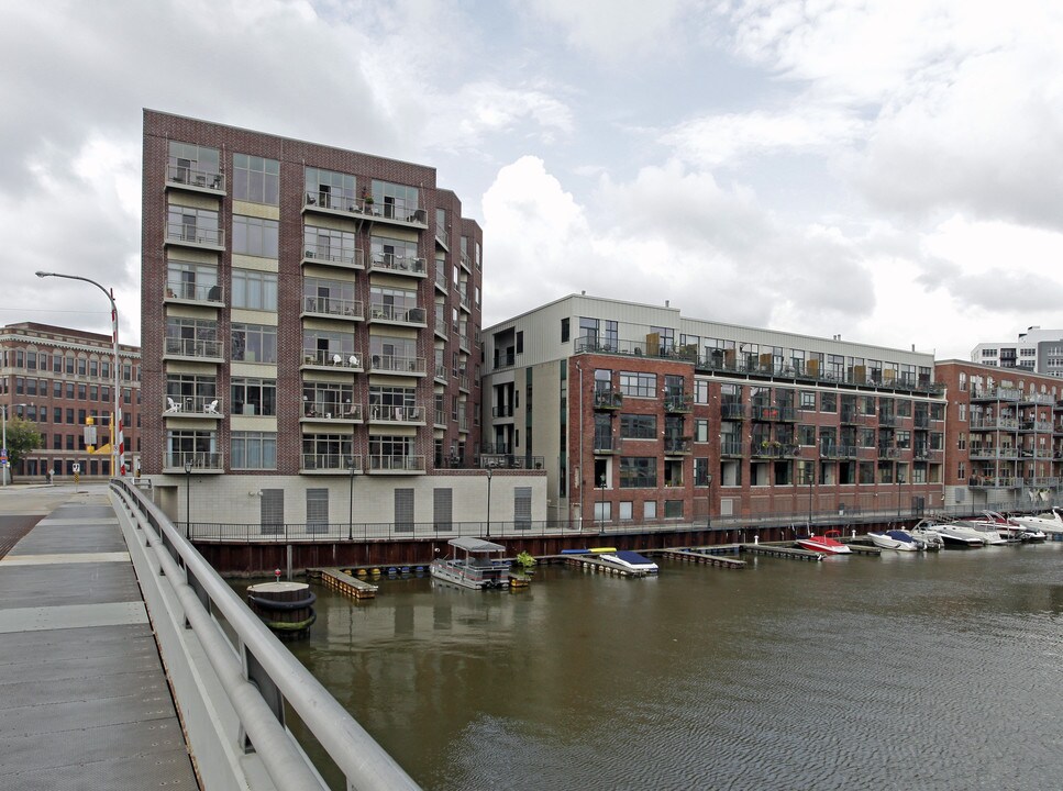 Water Street Lofts in Milwaukee, WI - Building Photo